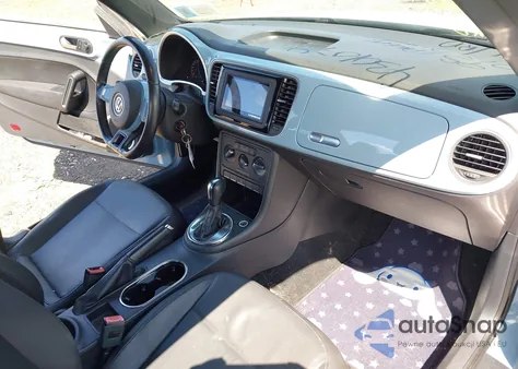 2012 Volkswagen Beetle 2.5L z USA, uszkodzony, nr VIN 3VWJP7AT4CM637859